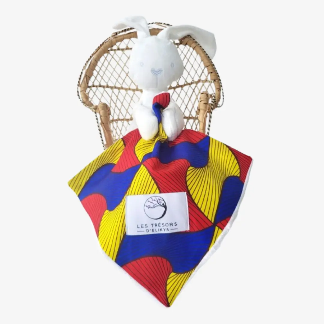 Bunny AMORIA – doudou lapin fait main pour bébé, jouet d’éveil coloré et doux, confection artisanale Les Trésors d’Elikya